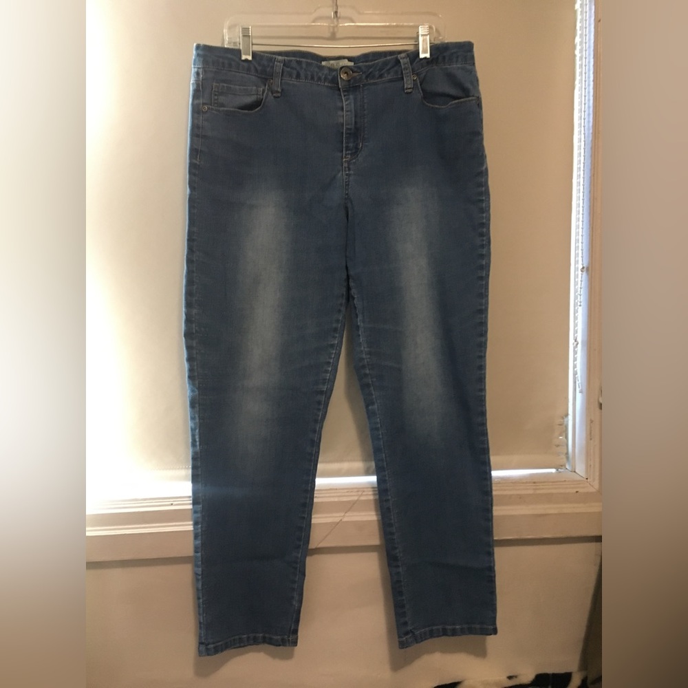 Cleo Jeans - Picture 3 of 8